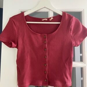 Levi’s Burgundy Ribbed Crop Top with Scoop Neckline